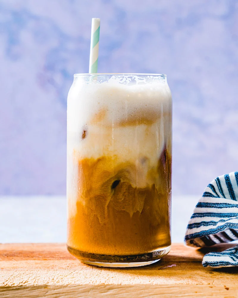 Iced-Latte-vs-Iced-Cappuccino