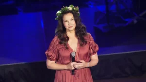 ashley-judd-face-accident